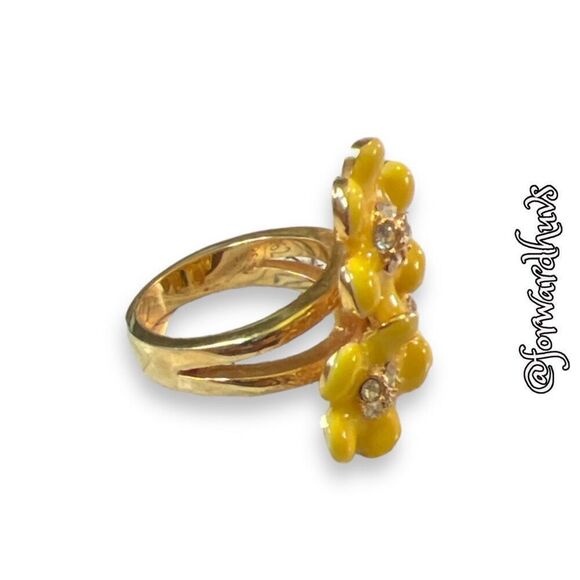 Bundle Sale 3 for $15 | Enamel Flower Ring | Rhinestones | Size 7 - Picture 7 of 11